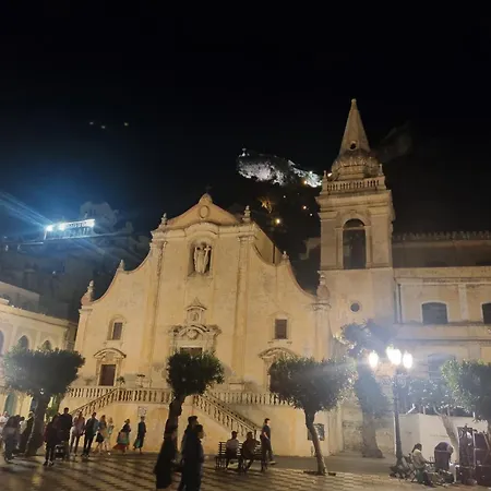 Monolocale Roby Vista Taormina 아파트 지아르디니낙소스